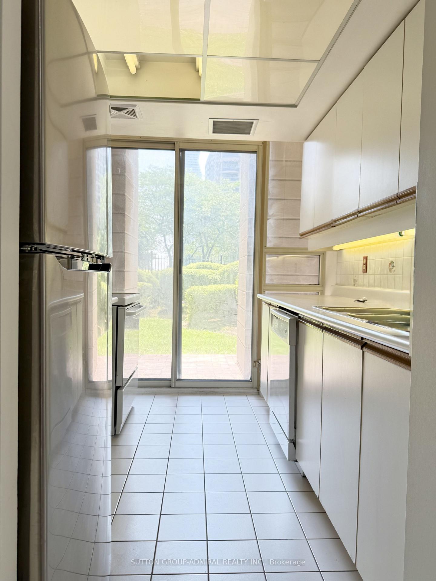 Photo 18 of Unit 104, 250 Webb Drive, Mississauga, City Centre — HOMEH