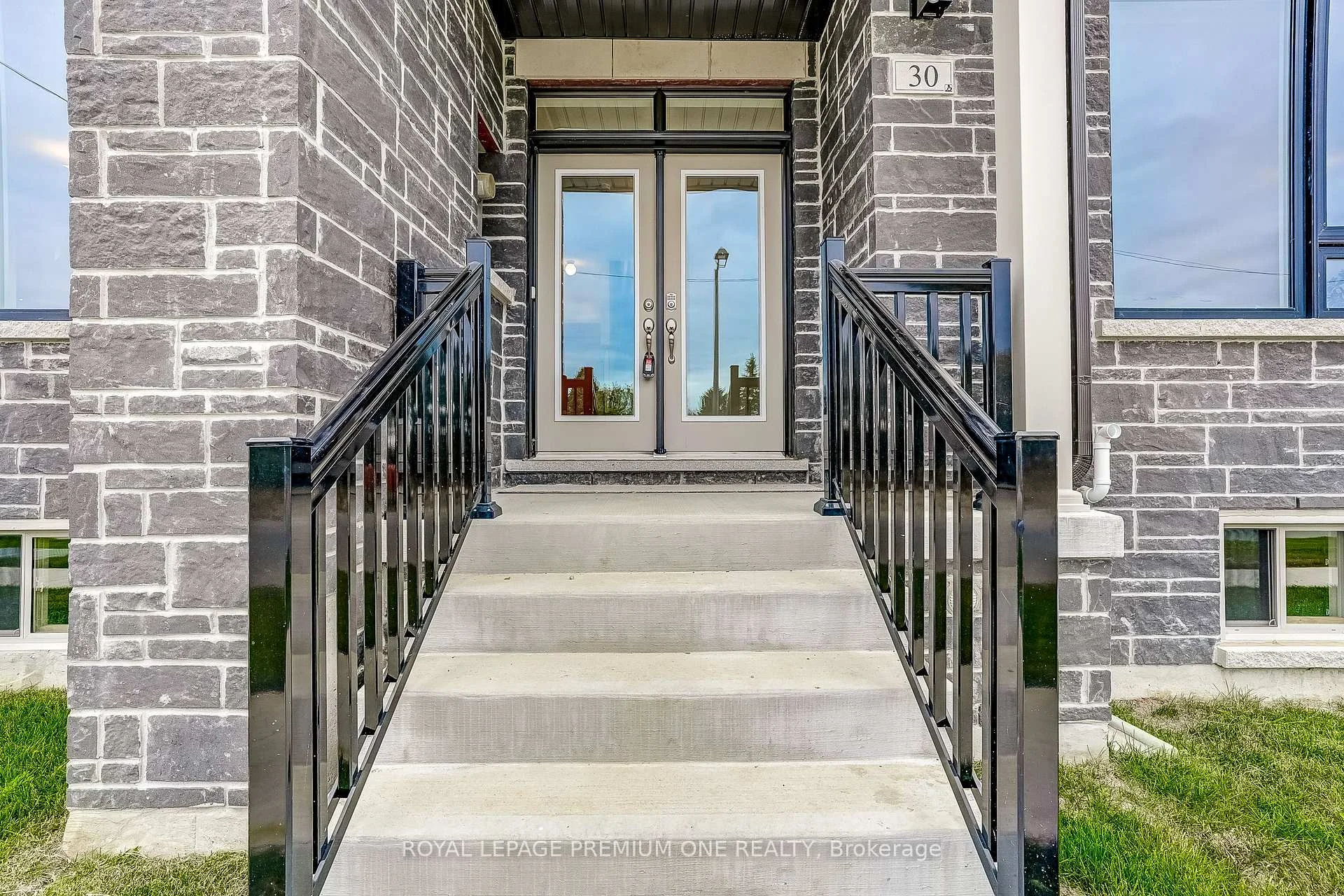 Photo 8 of 30 Vancise Street, Markham, Victoria Manor-Jennings Gate — HOMEH