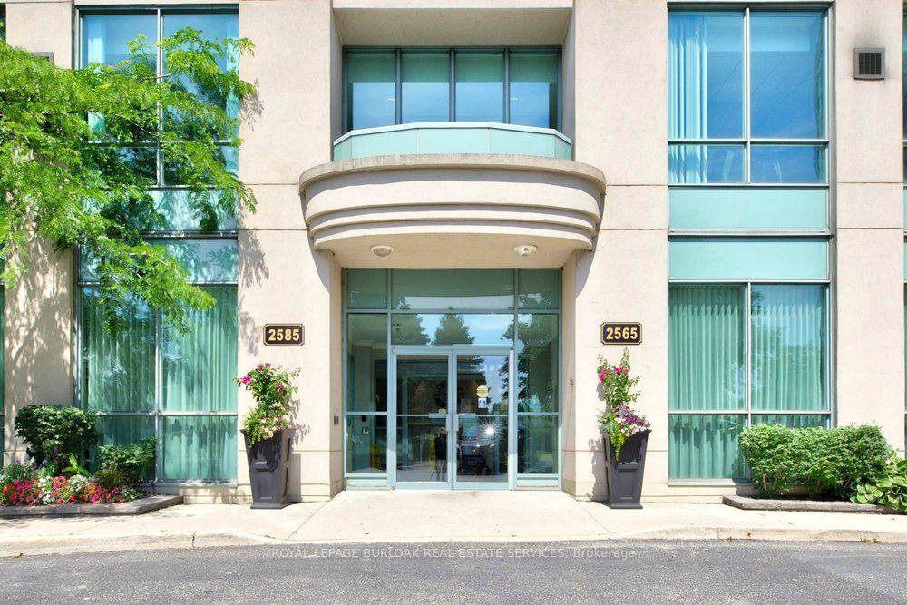 Photo 3 of Unit 403, 2565 Erin Centre Boulevard, Mississauga, Central Erin Mills — HOMEH