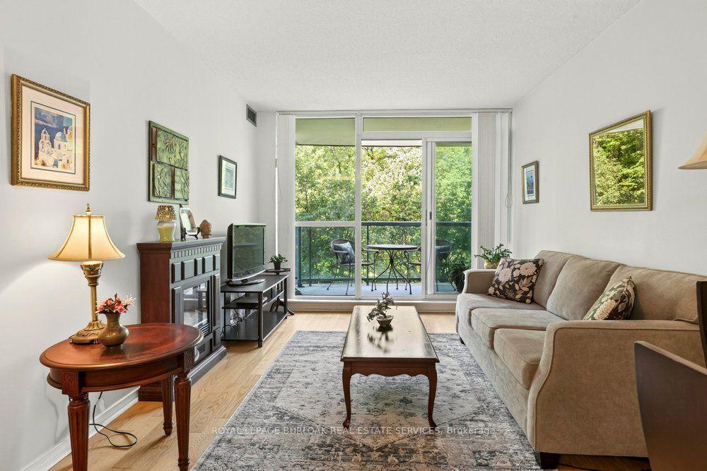 Photo 6 of Unit 403, 2565 Erin Centre Boulevard, Mississauga, Central Erin Mills — HOMEH
