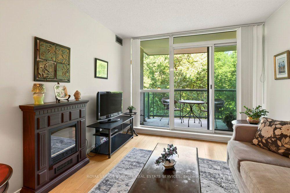 Photo 7 of Unit 403, 2565 Erin Centre Boulevard, Mississauga, Central Erin Mills — HOMEH