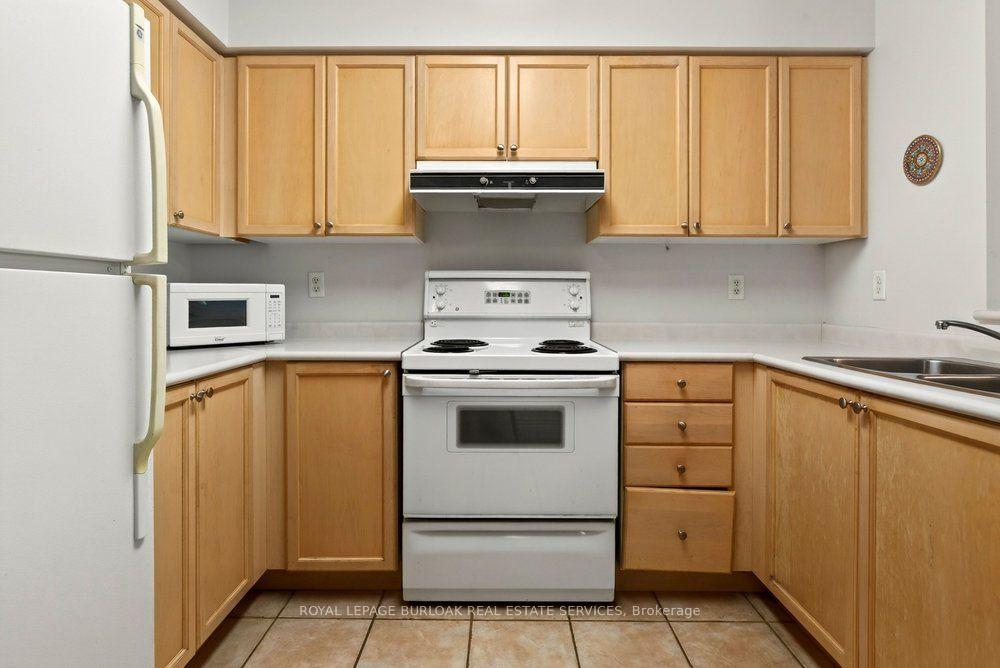 Photo 11 of Unit 403, 2565 Erin Centre Boulevard, Mississauga, Central Erin Mills — HOMEH