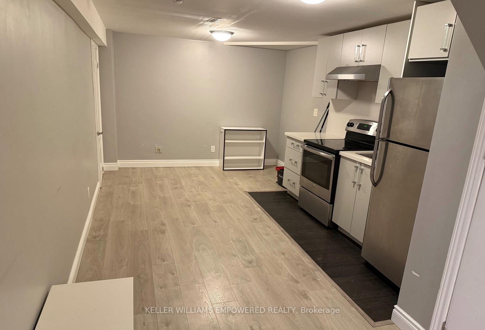 Photo 2 of 26 Marita Place, Vaughan, Glen Shields — HOMEH