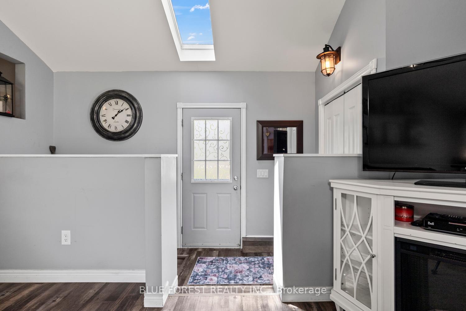 Photo 5 of 9984 Graham Road, West Elgin, Eagle — HOMEH