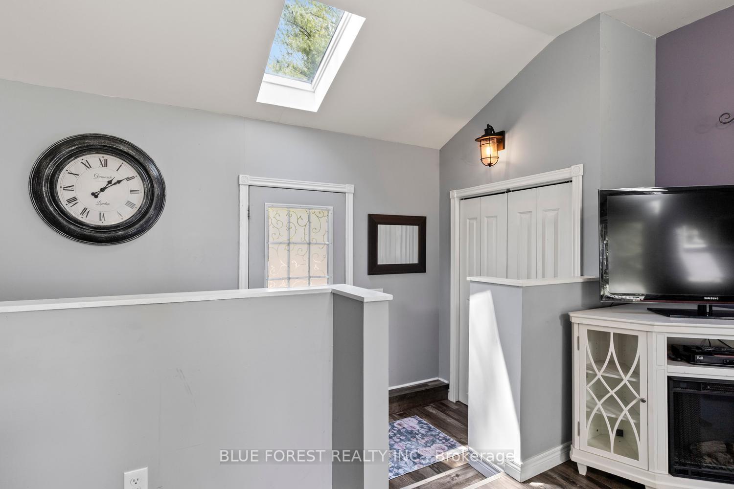 Photo 6 of 9984 Graham Road, West Elgin, Eagle — HOMEH
