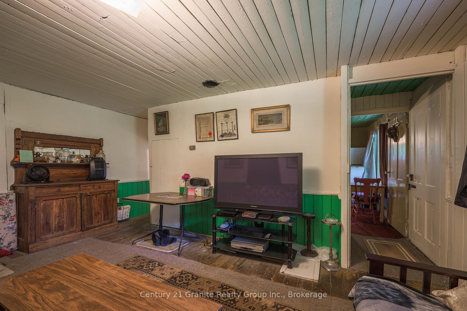 Photo 13 of 1745 Ingoldsby Road, Minden Hills, Minden — HOMEH