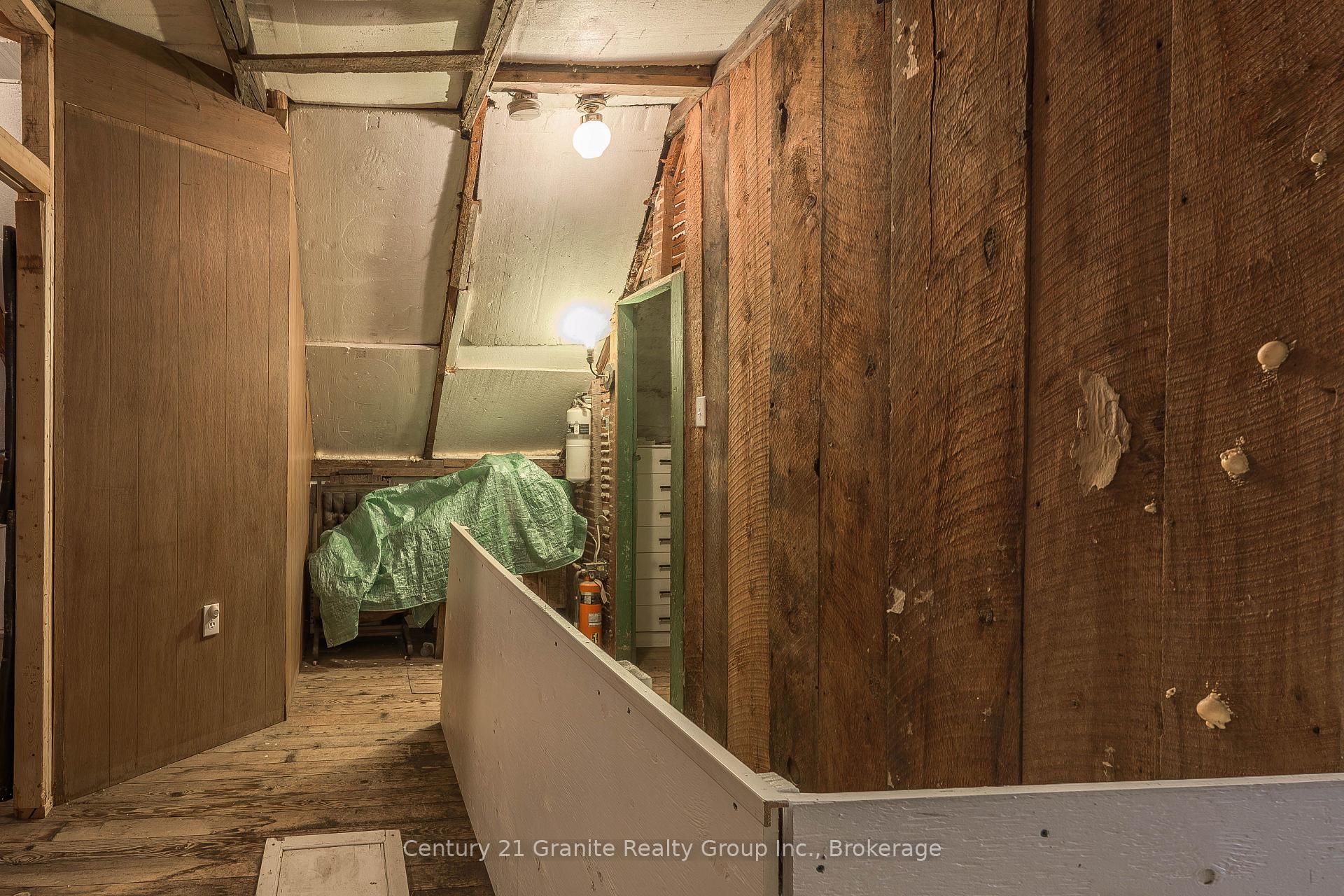 Photo 18 of 1745 Ingoldsby Road, Minden Hills, Minden — HOMEH