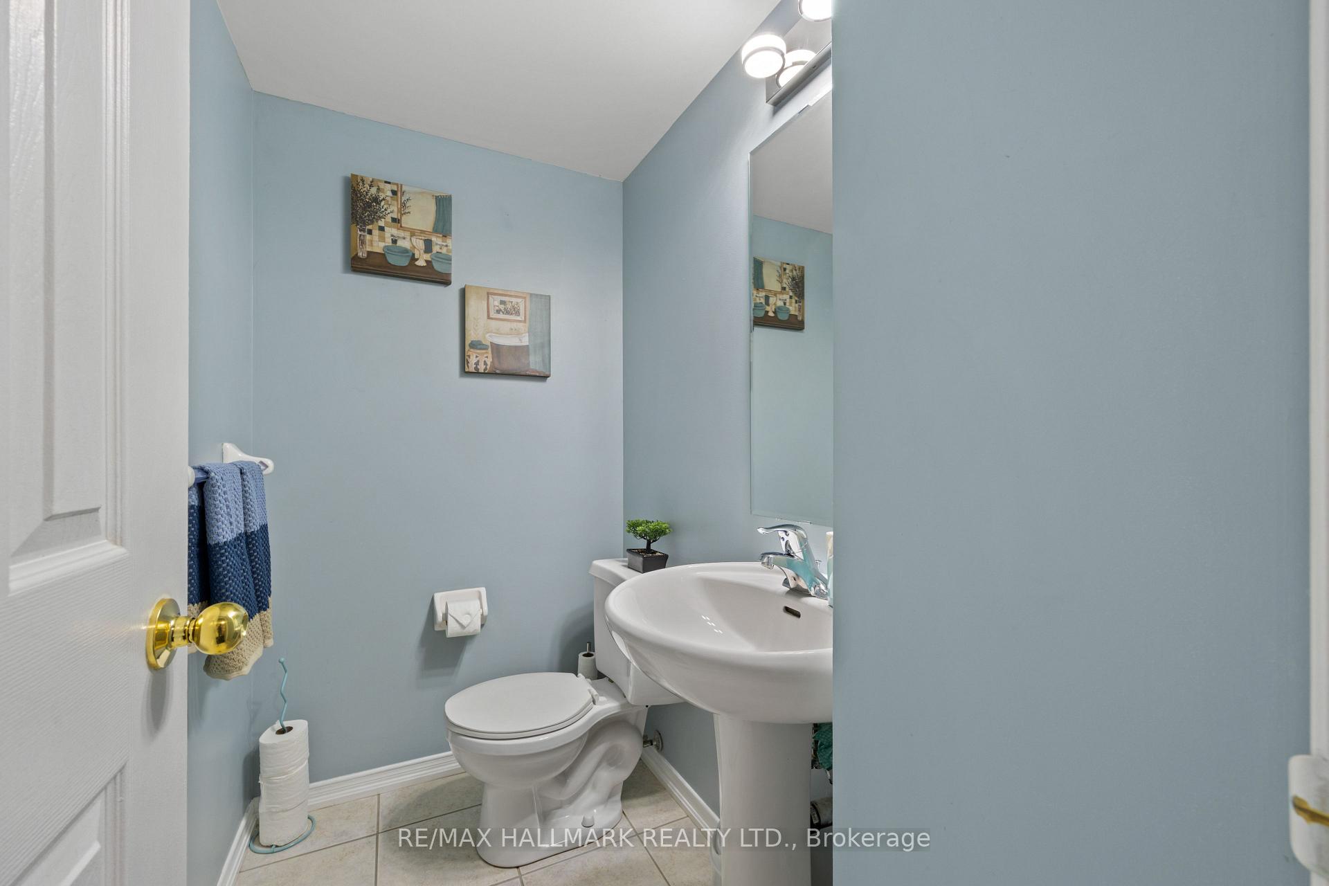 Photo 18 of 35 Chaston Road, Ajax, Central East — HOMEH