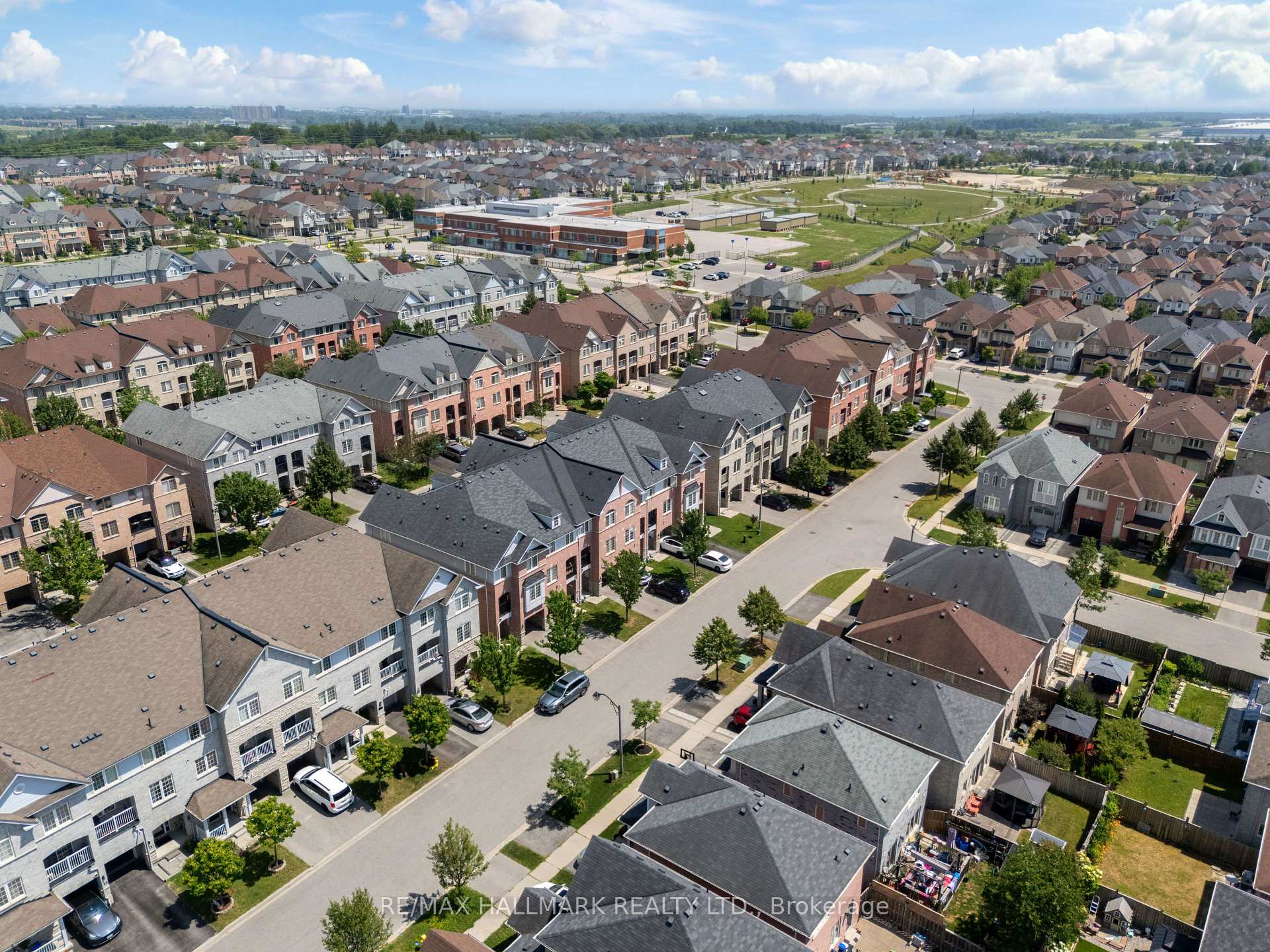 Photo 29 of 35 Chaston Road, Ajax, Central East — HOMEH
