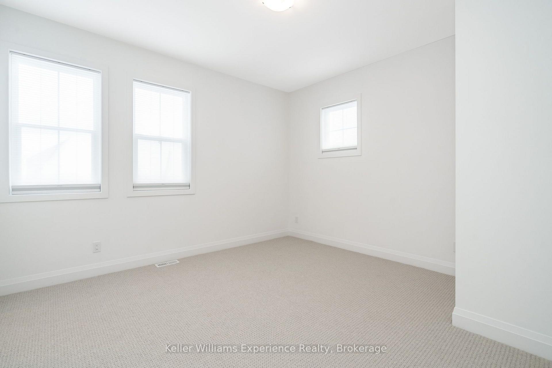 Photo 13 of 24 Danielle Crescent, Midland — HOMEH