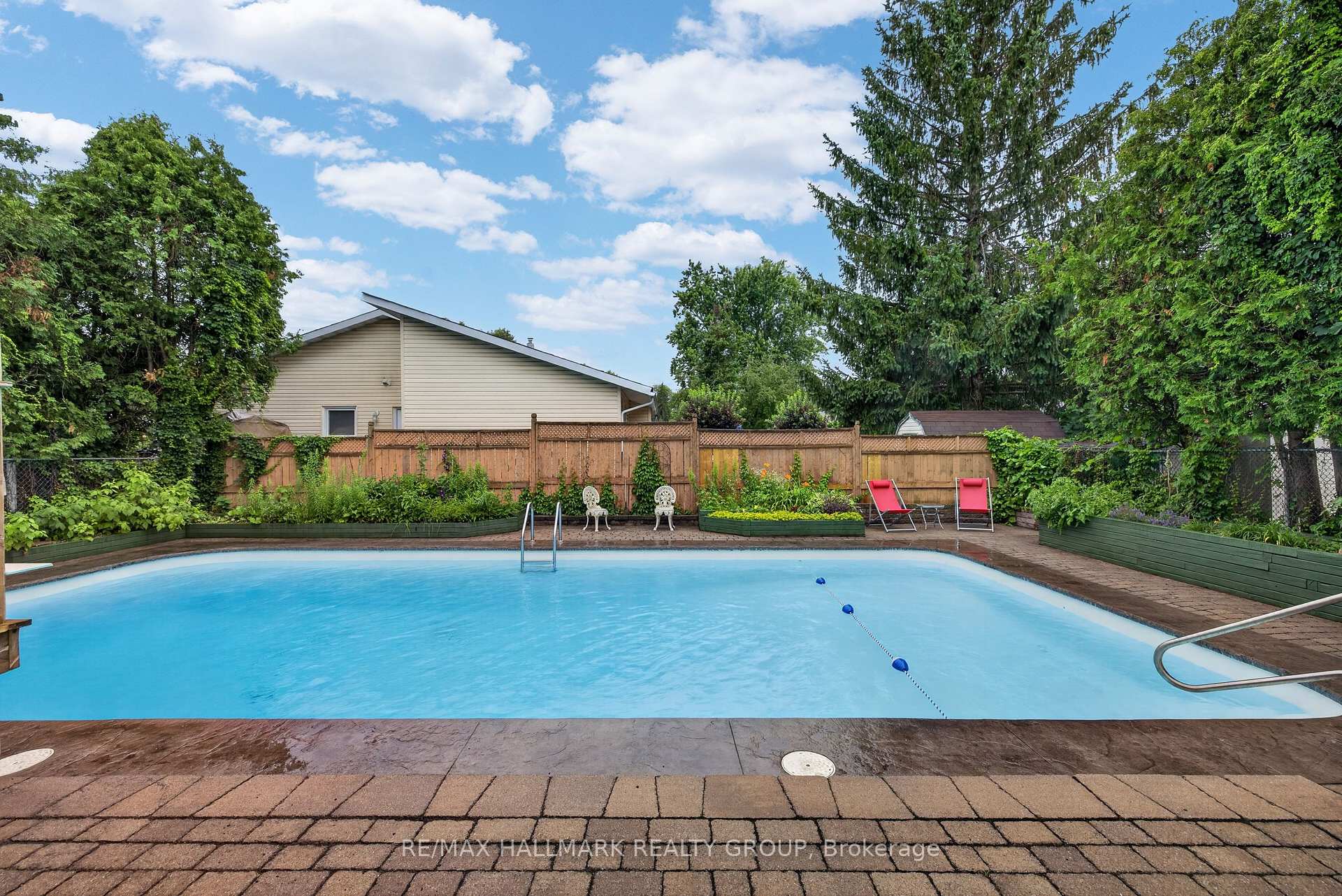 Photo 34 of 1100 Bathgate Drive, Ottawa, Carson Grove — HOMEH