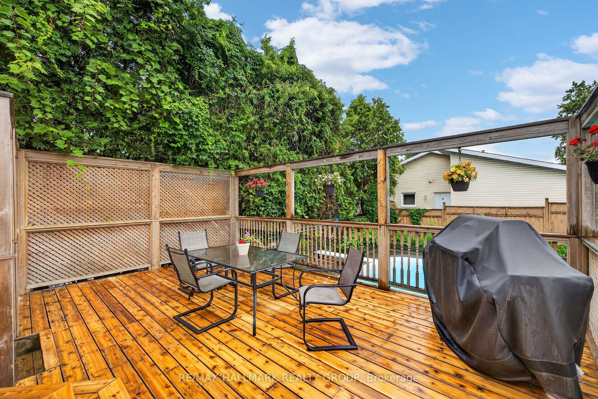 Photo 44 of 1100 Bathgate Drive, Ottawa, Carson Grove — HOMEH