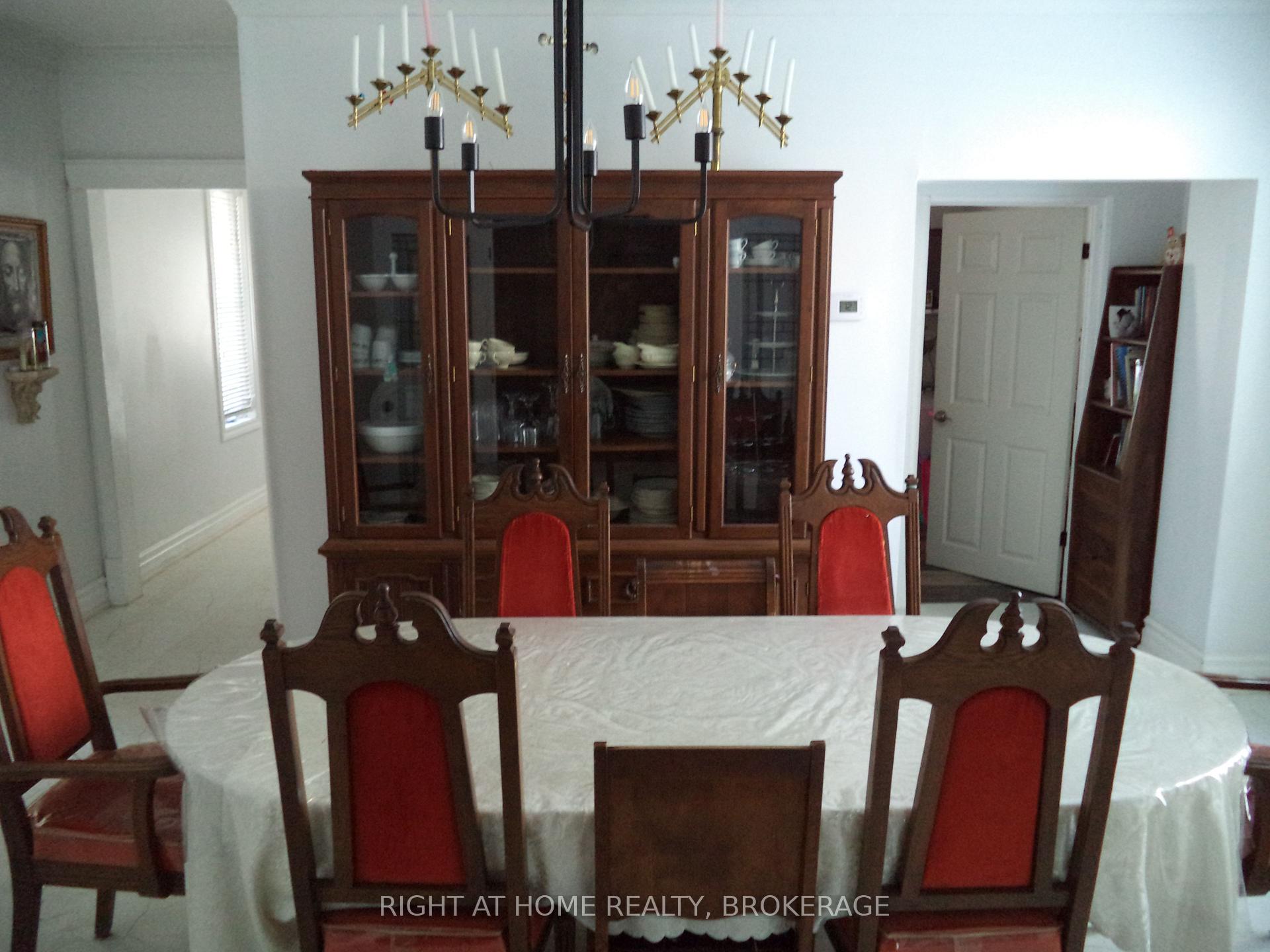 Photo 15 of 18 Almond Street, St. Catharines, Secord Woods — HOMEH