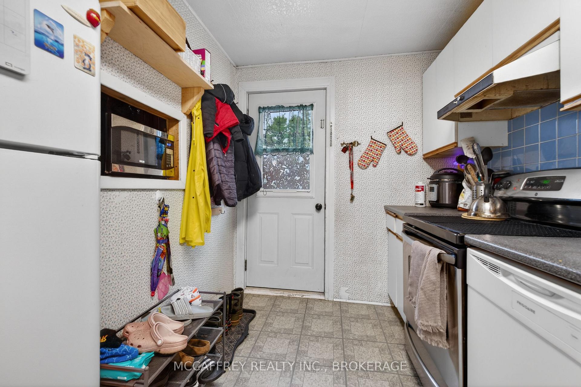 Photo 5 of 12335 Highway 41, Addington Highlands — HOMEH