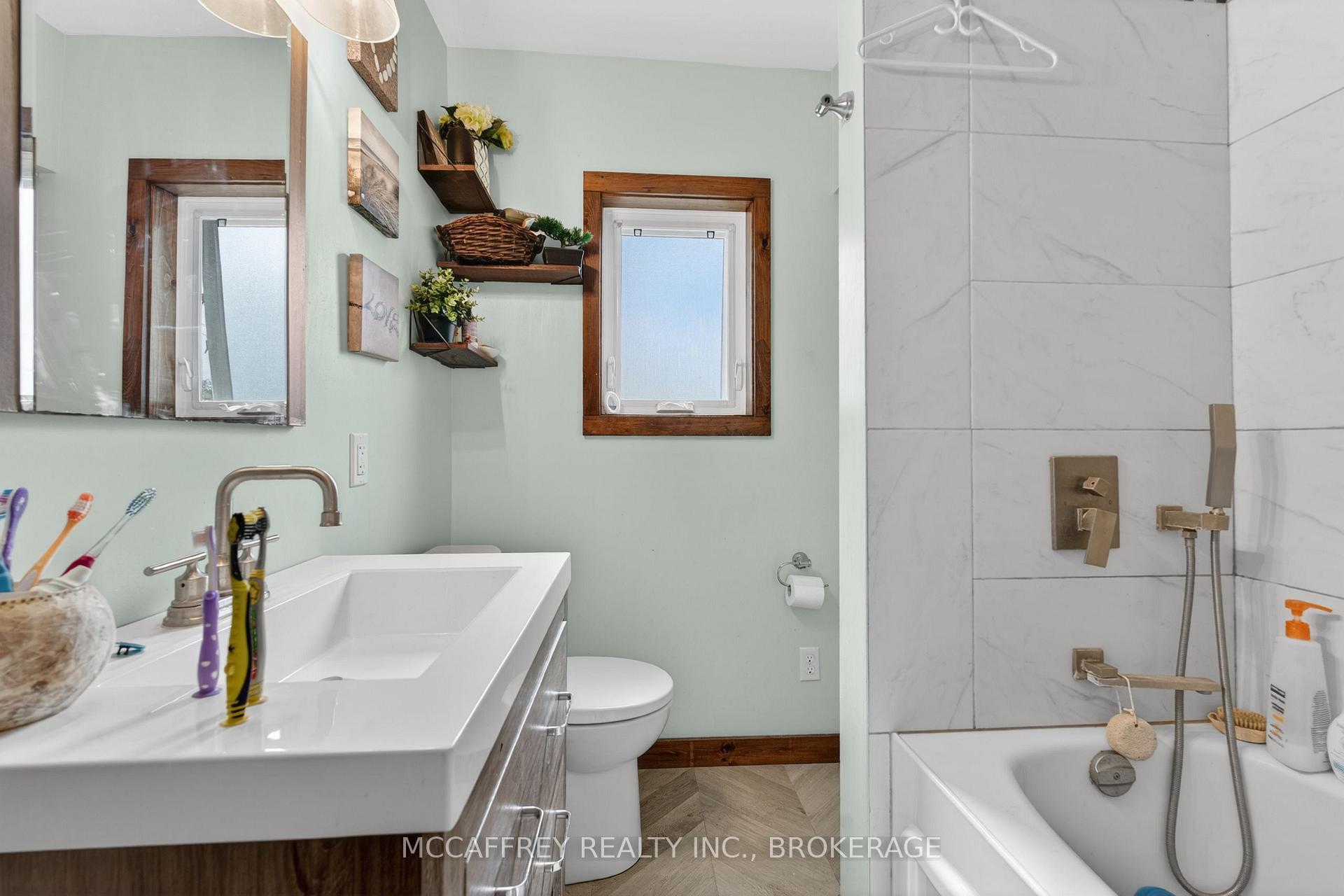 Photo 12 of 12335 Highway 41, Addington Highlands — HOMEH