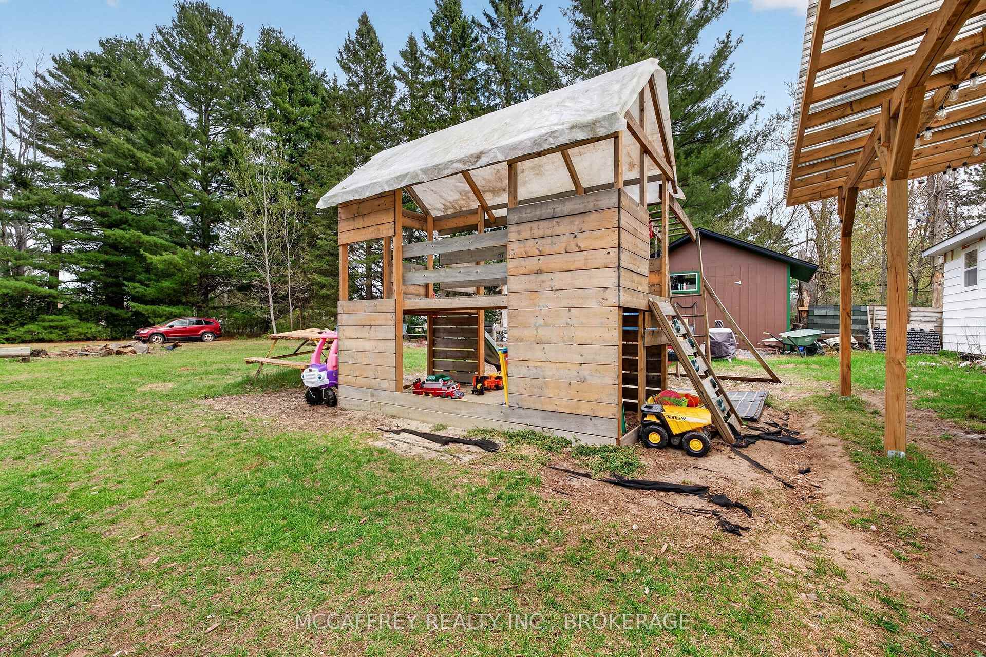 Photo 18 of 12335 Highway 41, Addington Highlands — HOMEH