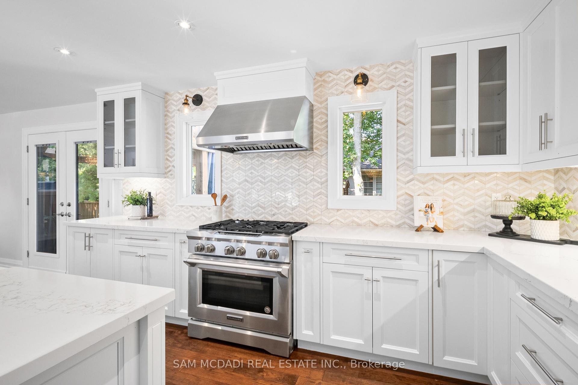 Photo 7 of 1171 Birchview Drive, Mississauga, Lorne Park — HOMEH