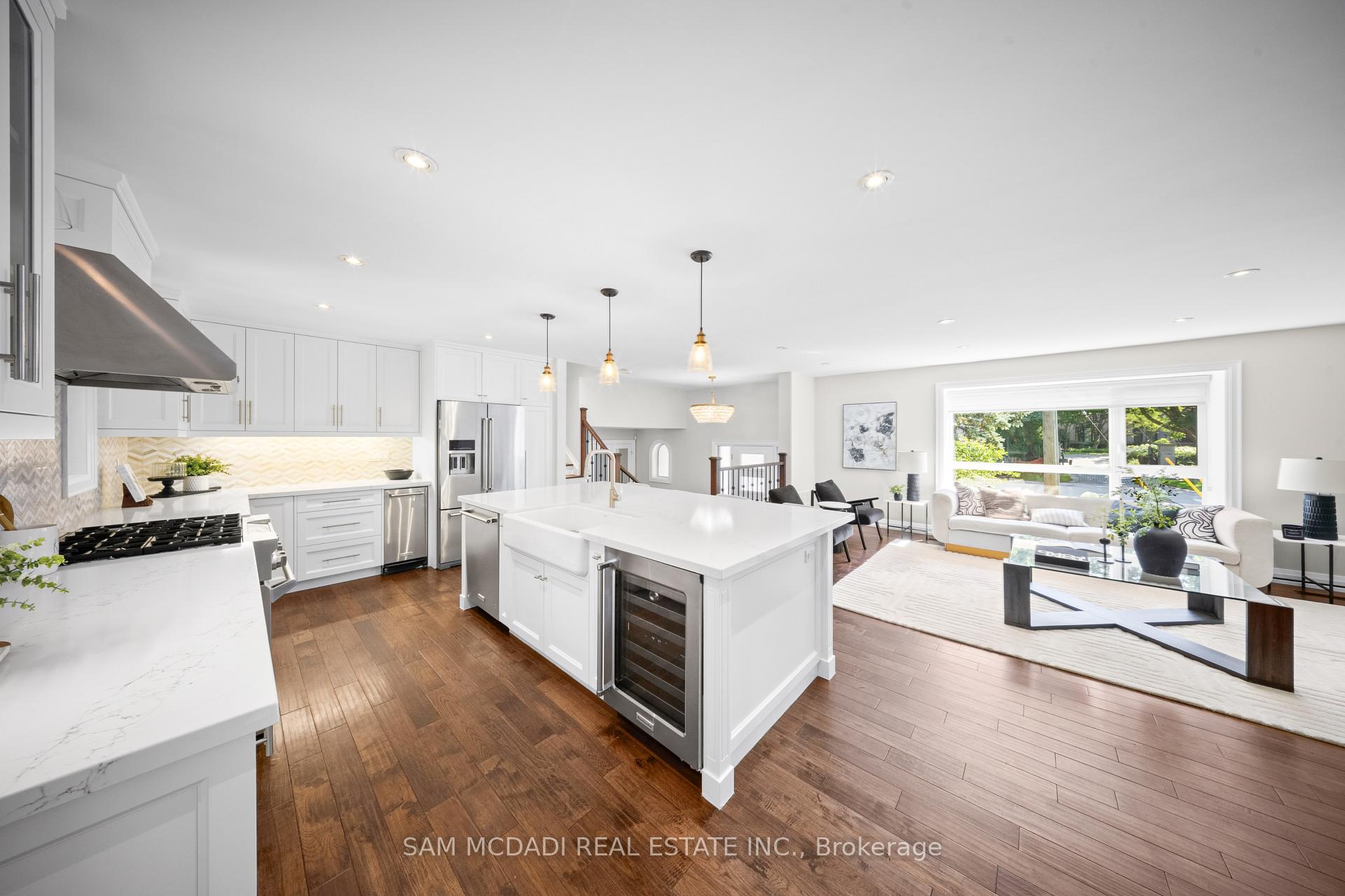 Photo 11 of 1171 Birchview Drive, Mississauga, Lorne Park — HOMEH