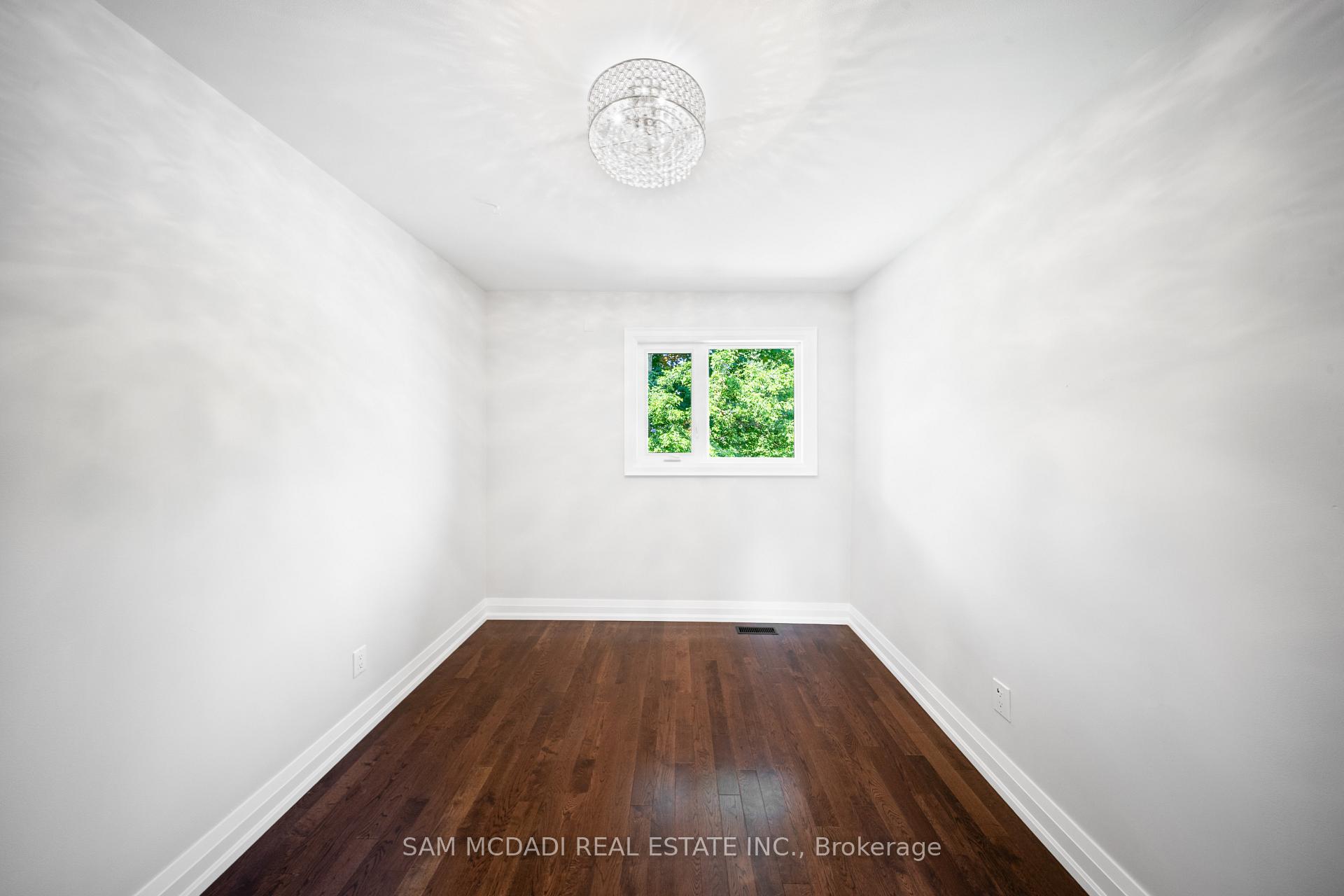Photo 27 of 1171 Birchview Drive, Mississauga, Lorne Park — HOMEH
