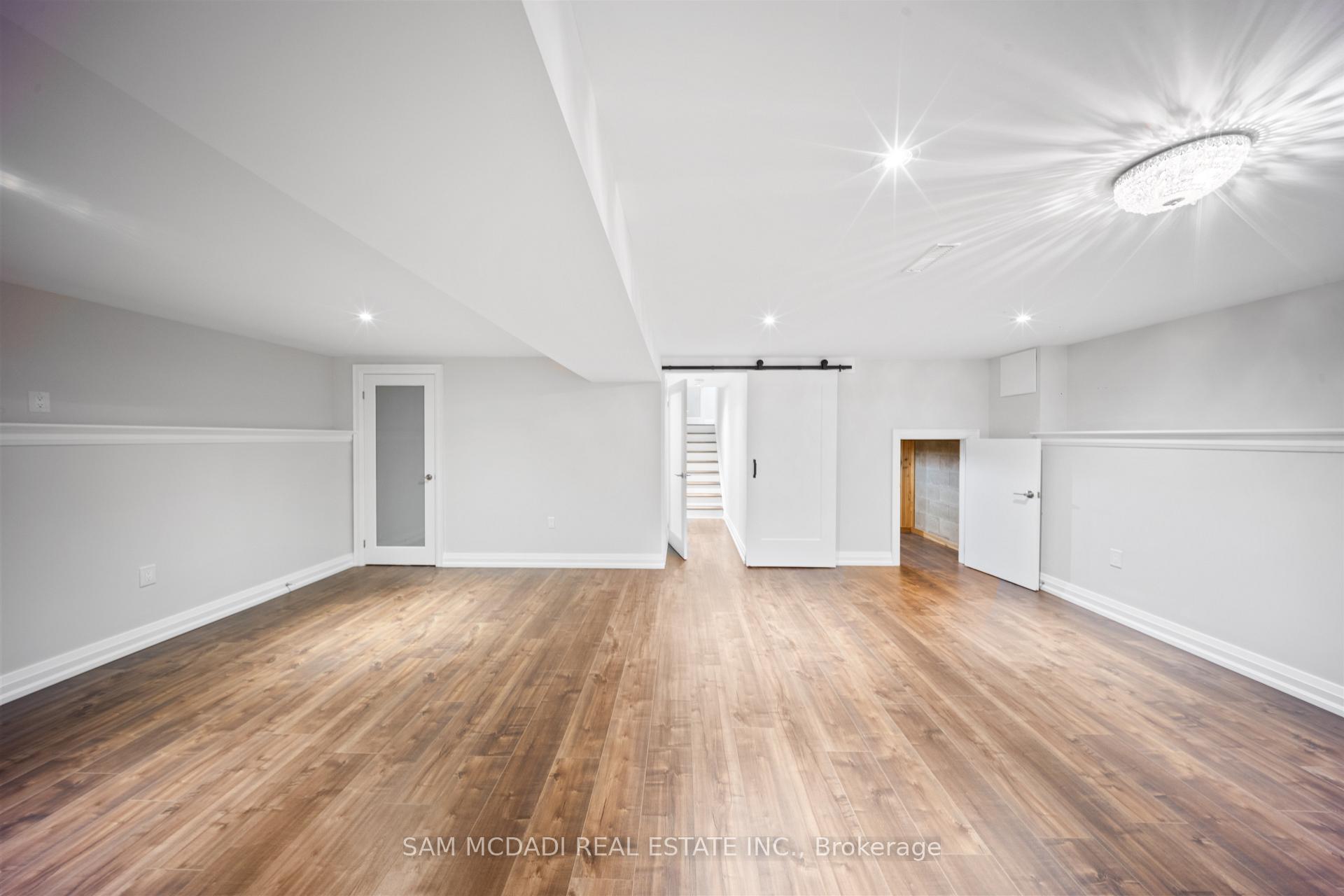 Photo 32 of 1171 Birchview Drive, Mississauga, Lorne Park — HOMEH