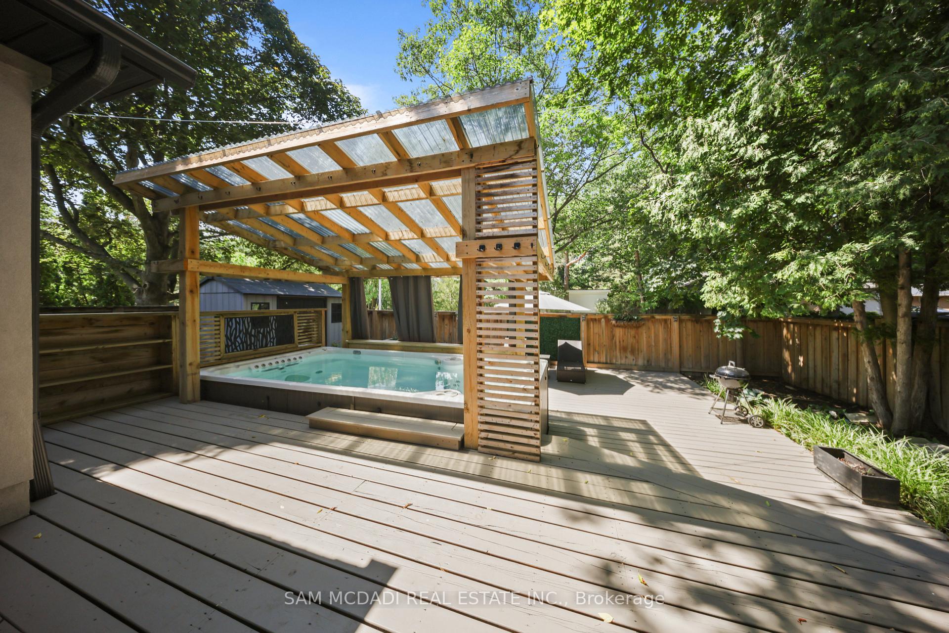 Photo 37 of 1171 Birchview Drive, Mississauga, Lorne Park — HOMEH