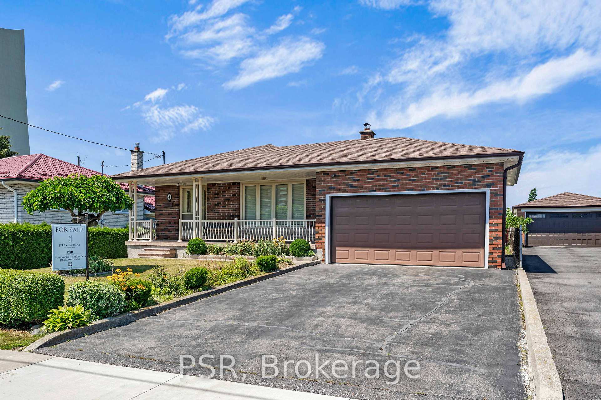 Photo 1 of 4 Gatesgill Crescent, North York, Downsview-Roding-CFB — HOMEH