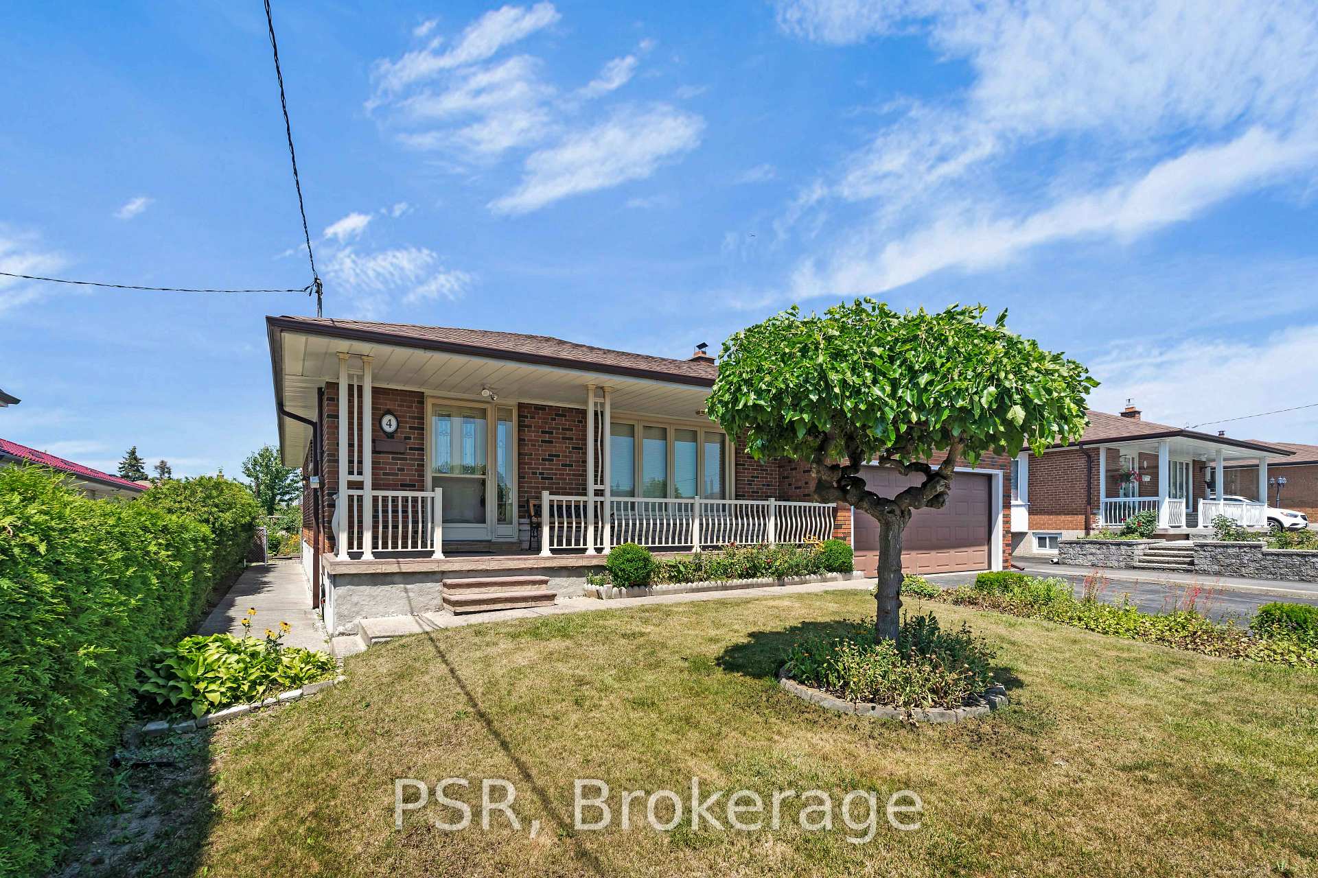 Photo 2 of 4 Gatesgill Crescent, North York, Downsview-Roding-CFB — HOMEH