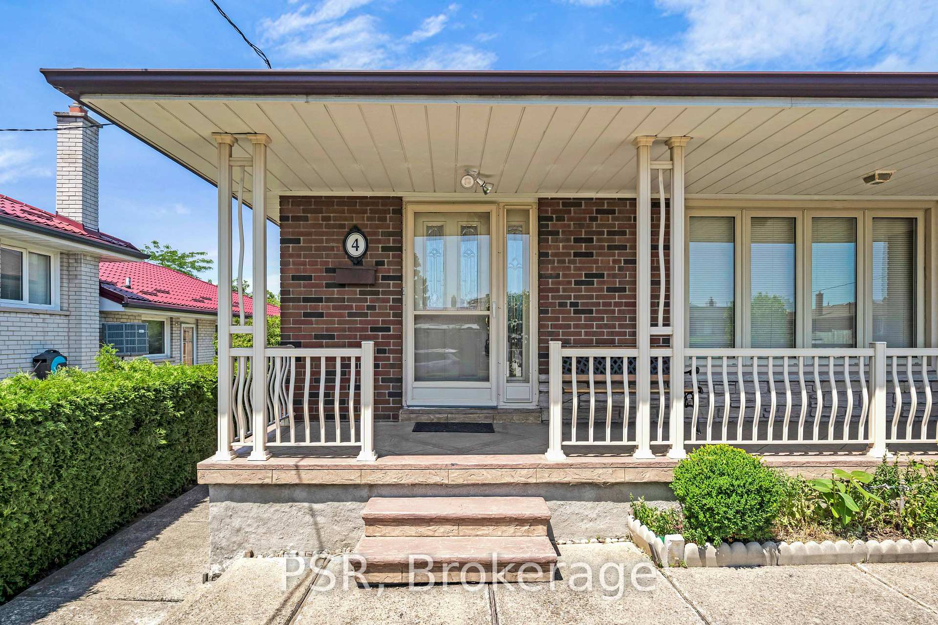 Photo 4 of 4 Gatesgill Crescent, North York, Downsview-Roding-CFB — HOMEH