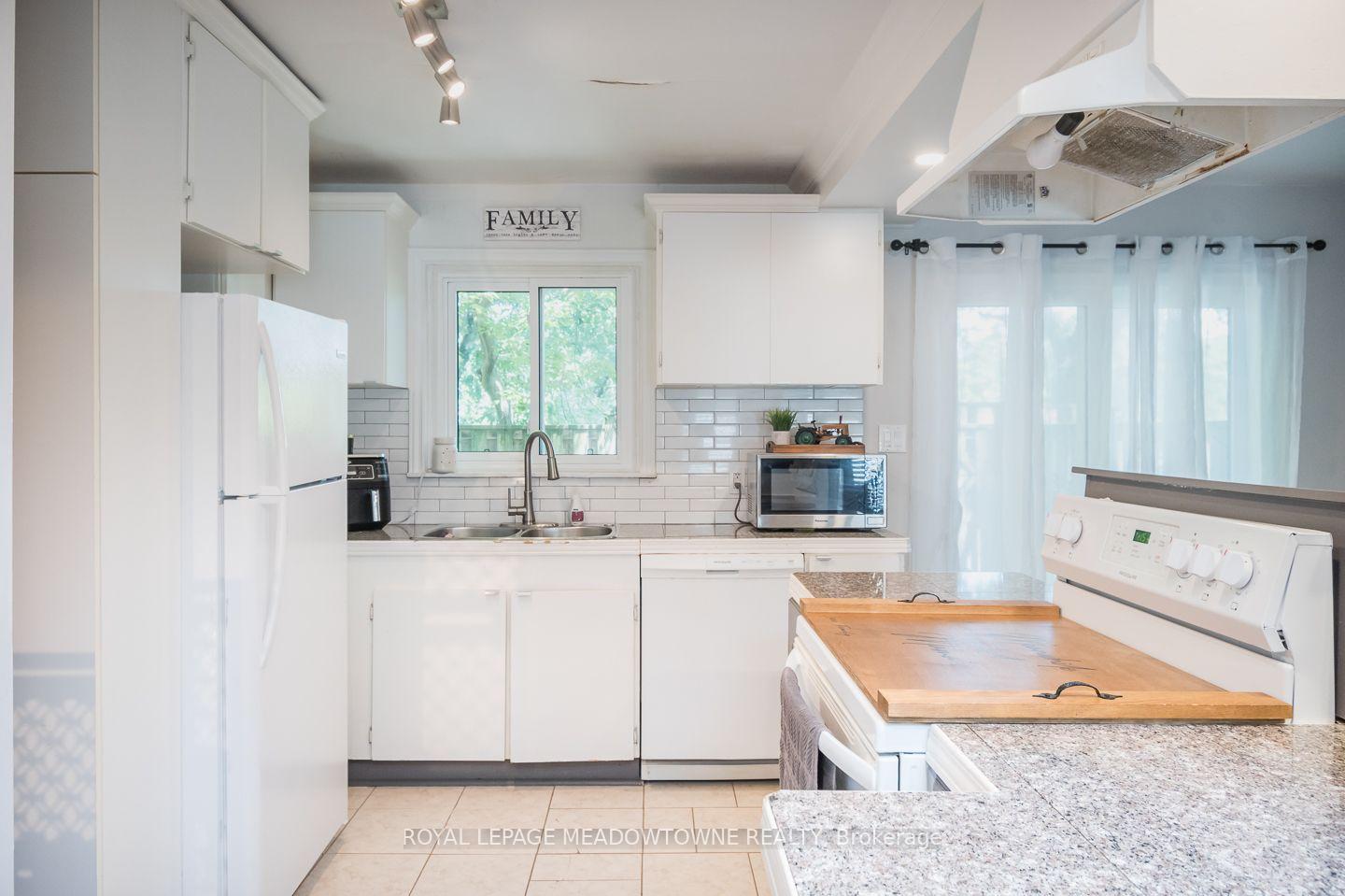 Photo 15 of Unit 37, 2 Weiden Street, St. Catharines, Bunting/Linwell — HOMEH