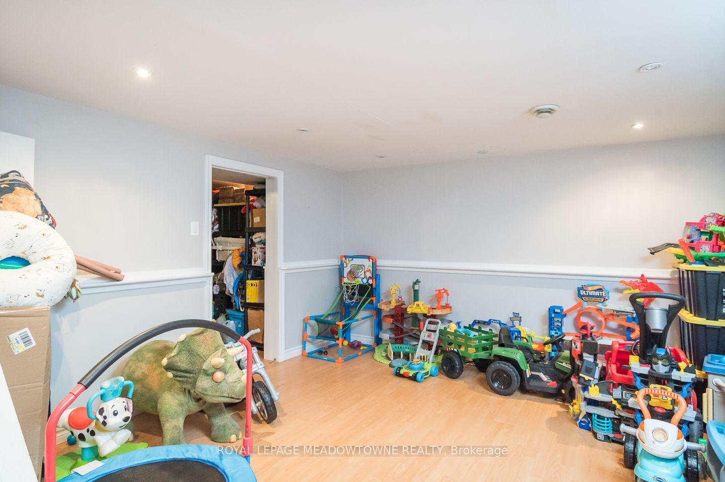 Photo 34 of Unit 37, 2 Weiden Street, St. Catharines, Bunting/Linwell — HOMEH