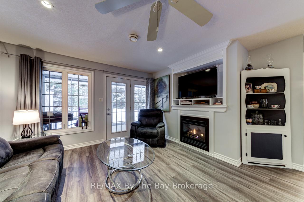Photo 5 of 65 Meadow Lane, Wasaga Beach — HOMEH