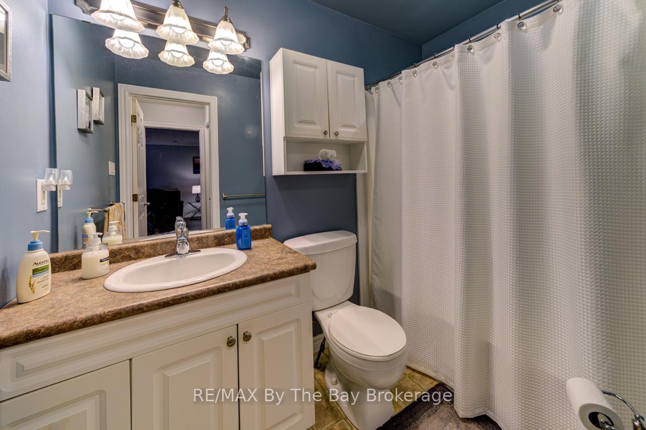 Photo 28 of 65 Meadow Lane, Wasaga Beach — HOMEH