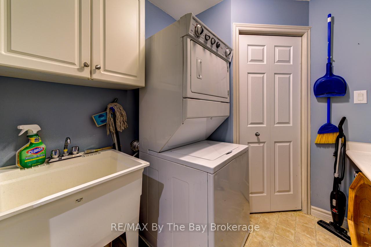 Photo 31 of 65 Meadow Lane, Wasaga Beach — HOMEH