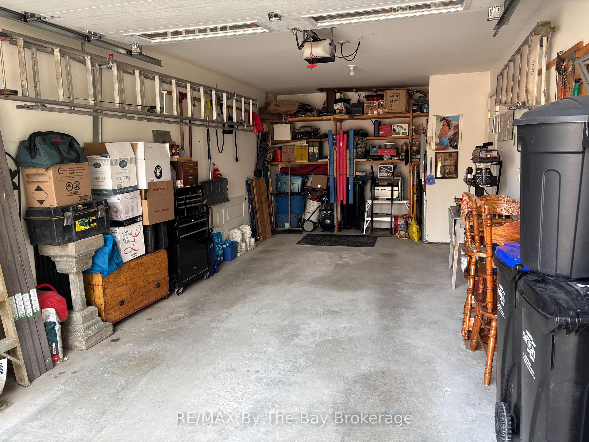 Photo 33 of 65 Meadow Lane, Wasaga Beach — HOMEH