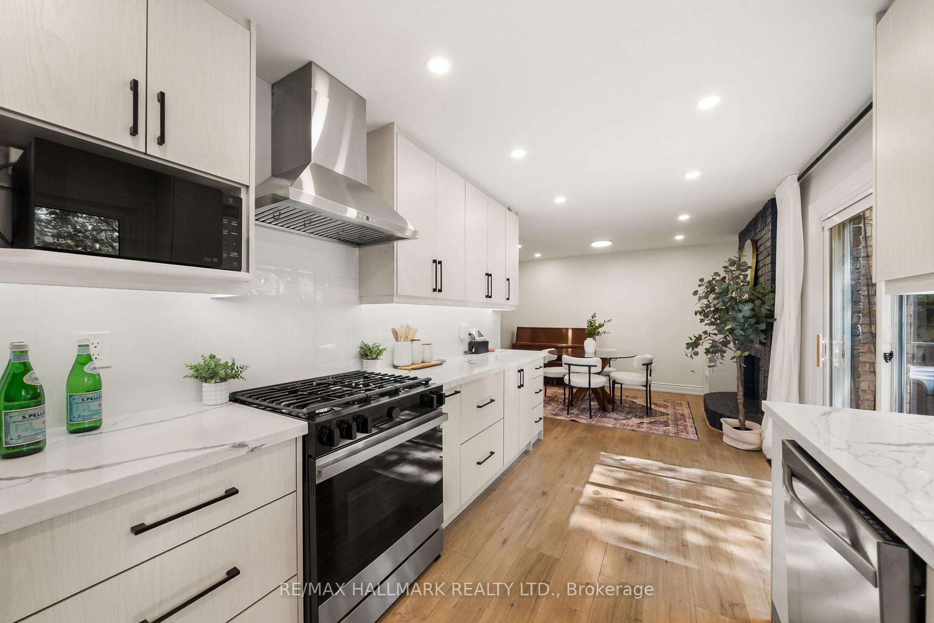 Photo 11 of 71 Bishop Crescent, Markham, Markham Village — HOMEH