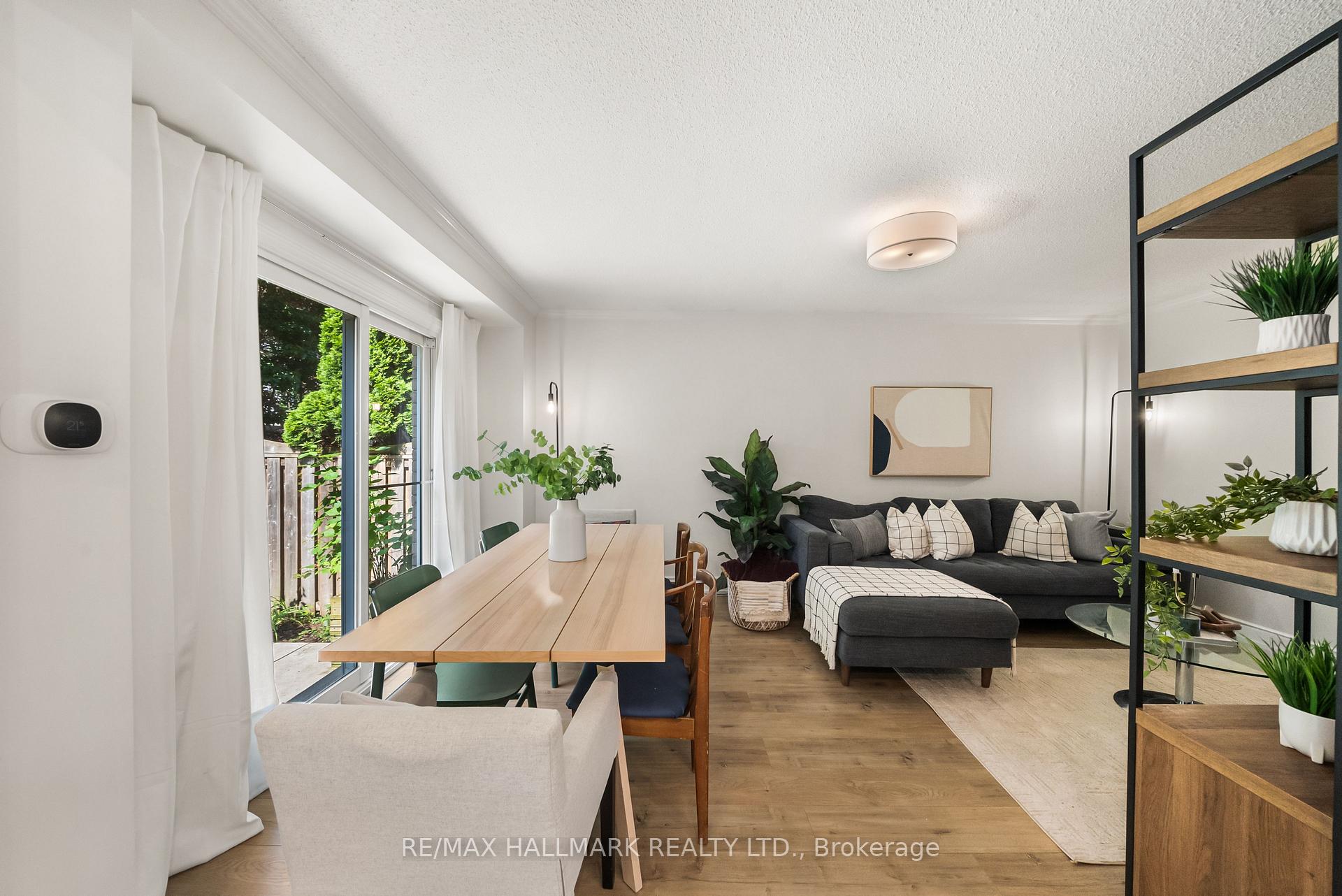 Photo 13 of 71 Bishop Crescent, Markham, Markham Village — HOMEH