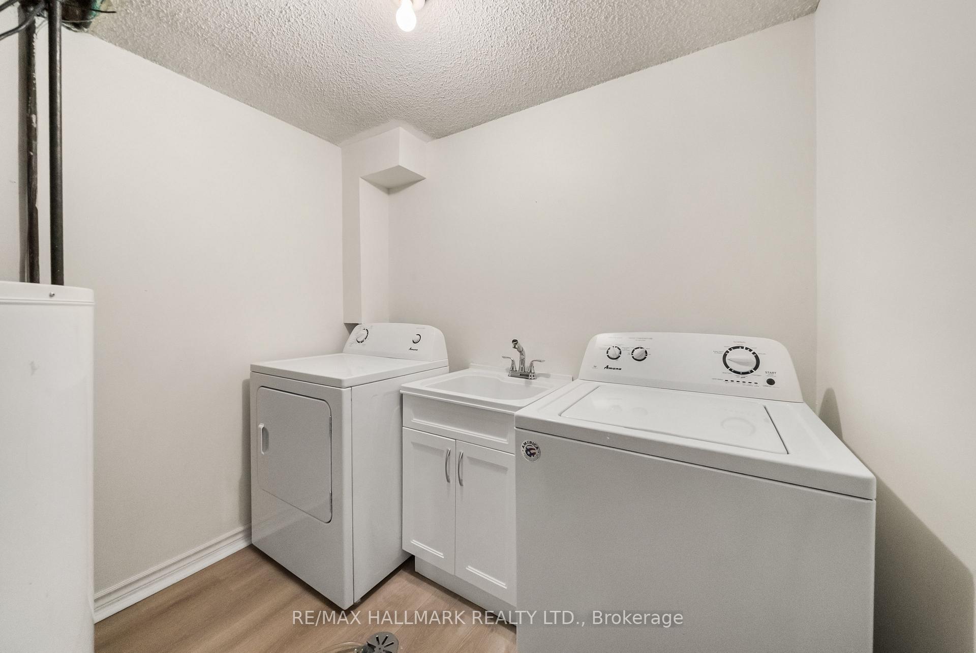 Photo 40 of 71 Bishop Crescent, Markham, Markham Village — HOMEH