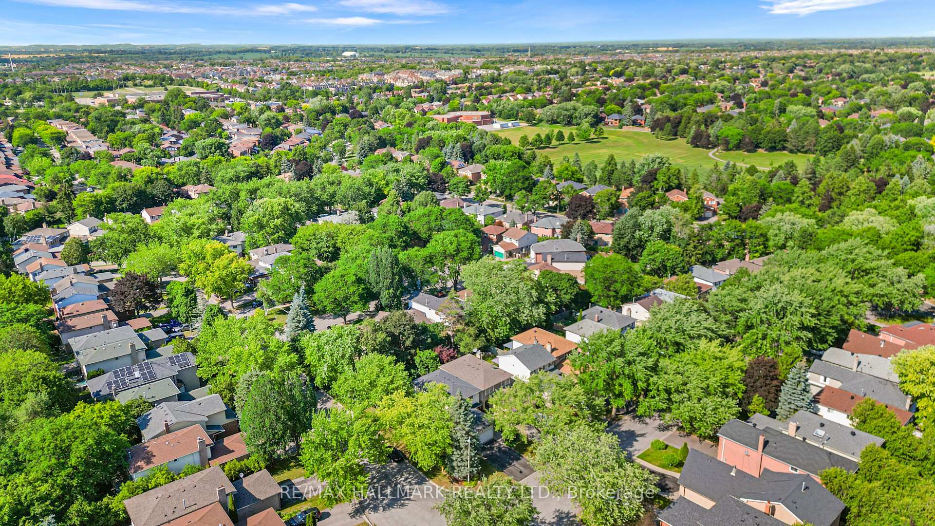 Photo 49 of 71 Bishop Crescent, Markham, Markham Village — HOMEH
