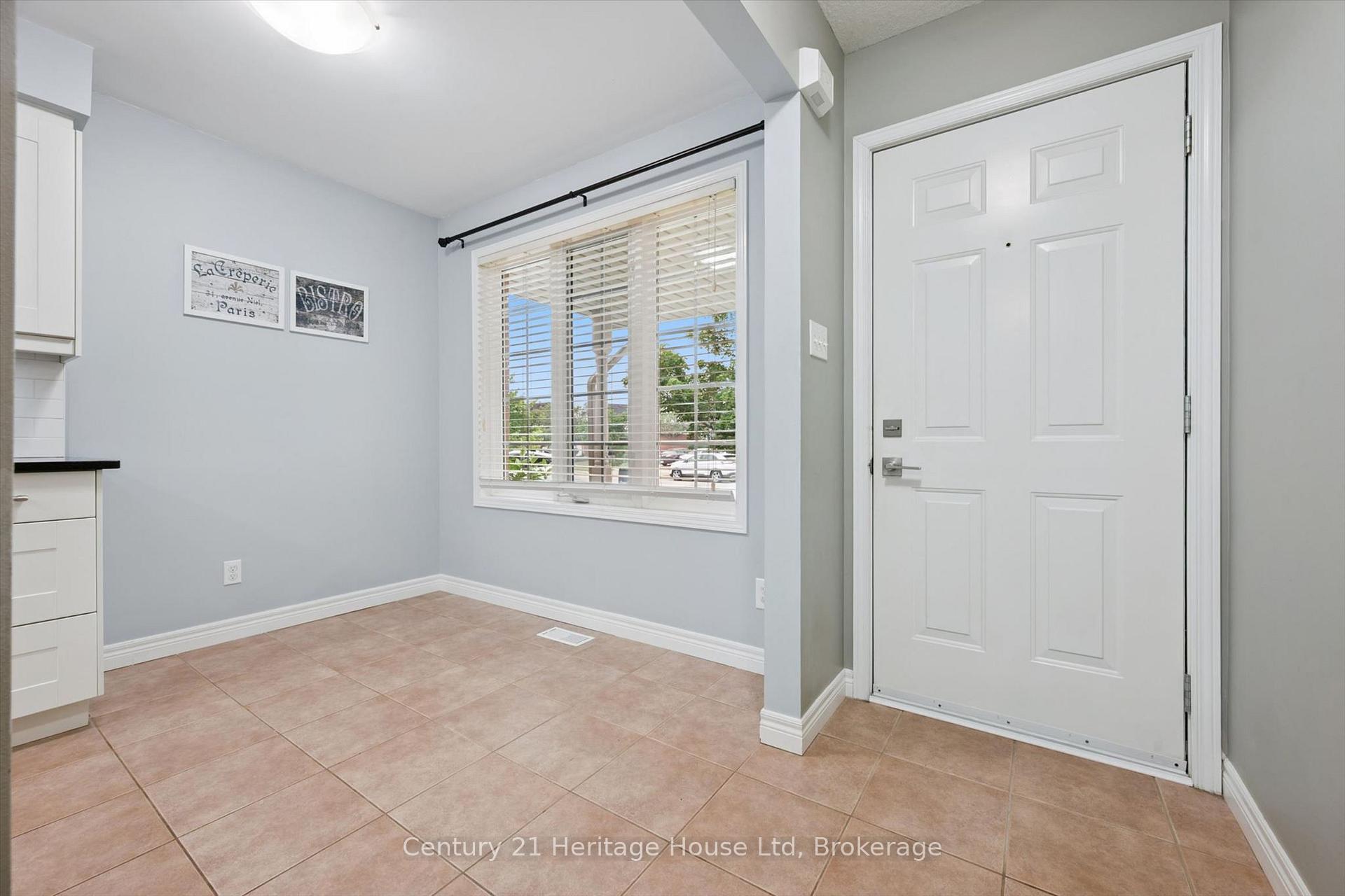Photo 6 of 94 Milson Crescent, Guelph, Kortright Hills — HOMEH