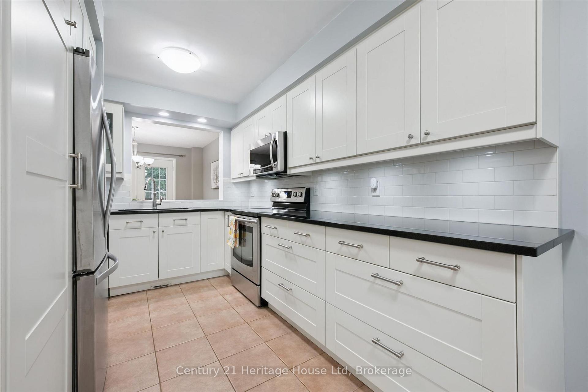 Photo 10 of 94 Milson Crescent, Guelph, Kortright Hills — HOMEH