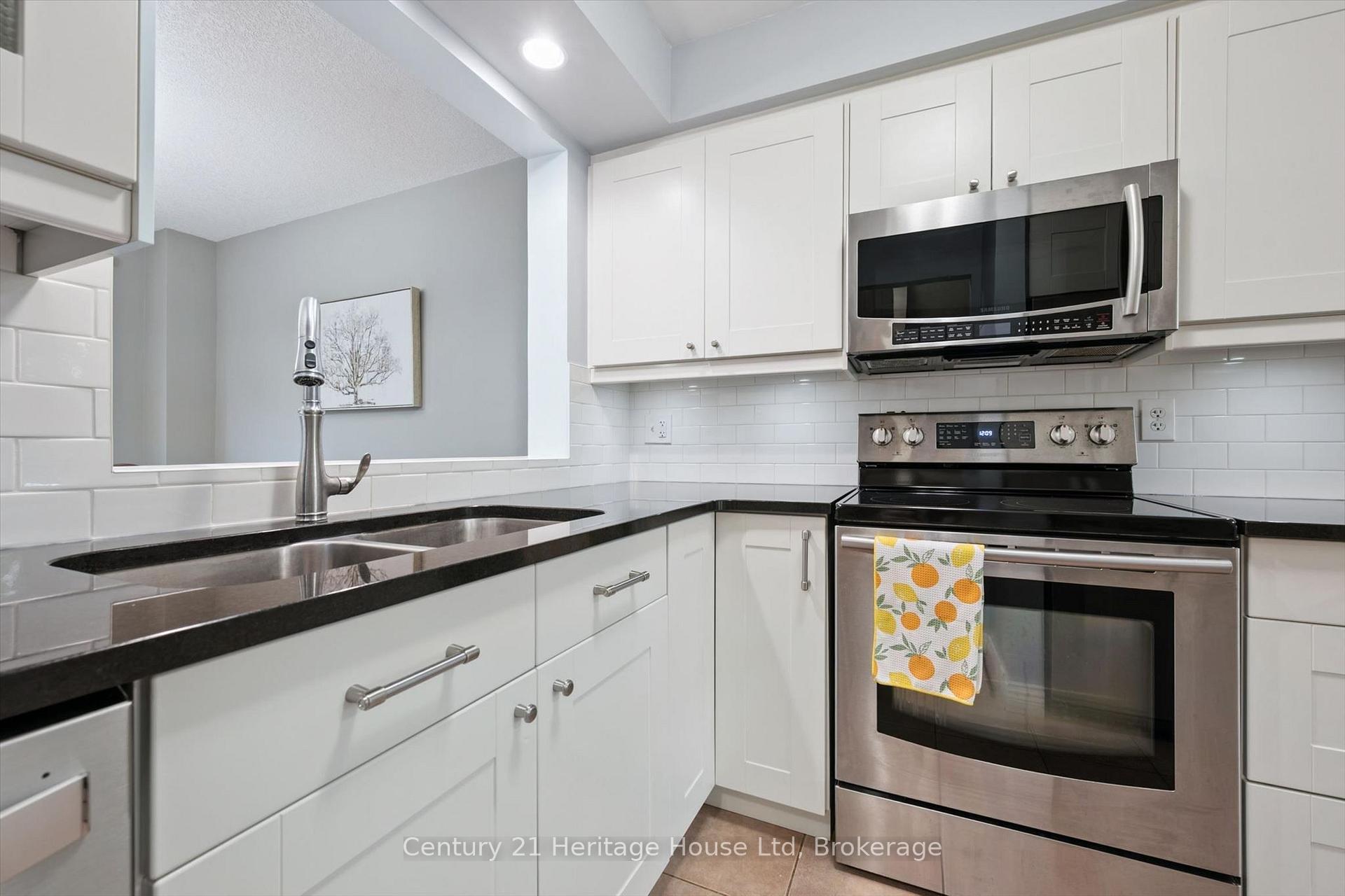 Photo 12 of 94 Milson Crescent, Guelph, Kortright Hills — HOMEH