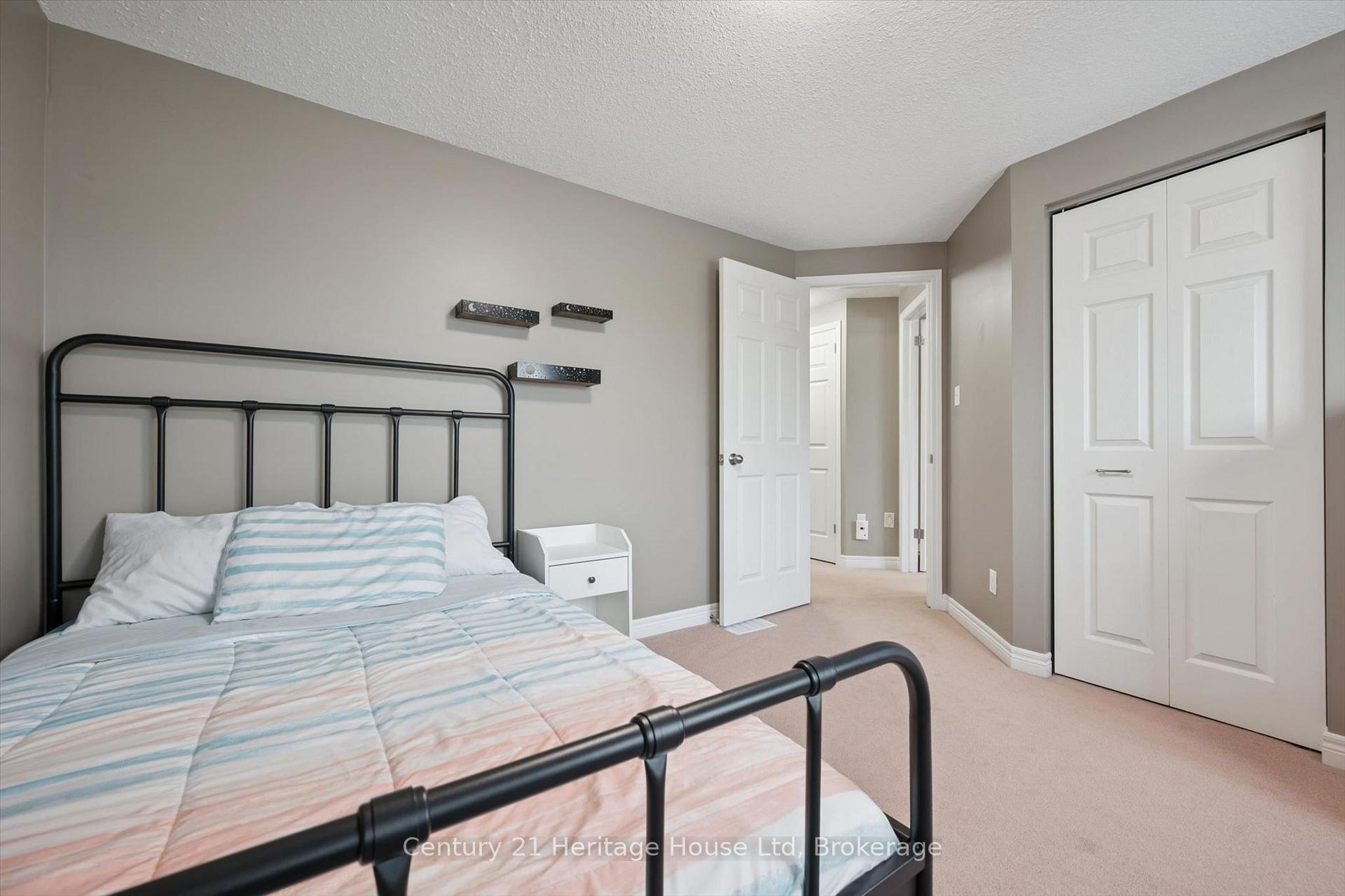 Photo 23 of 94 Milson Crescent, Guelph, Kortright Hills — HOMEH