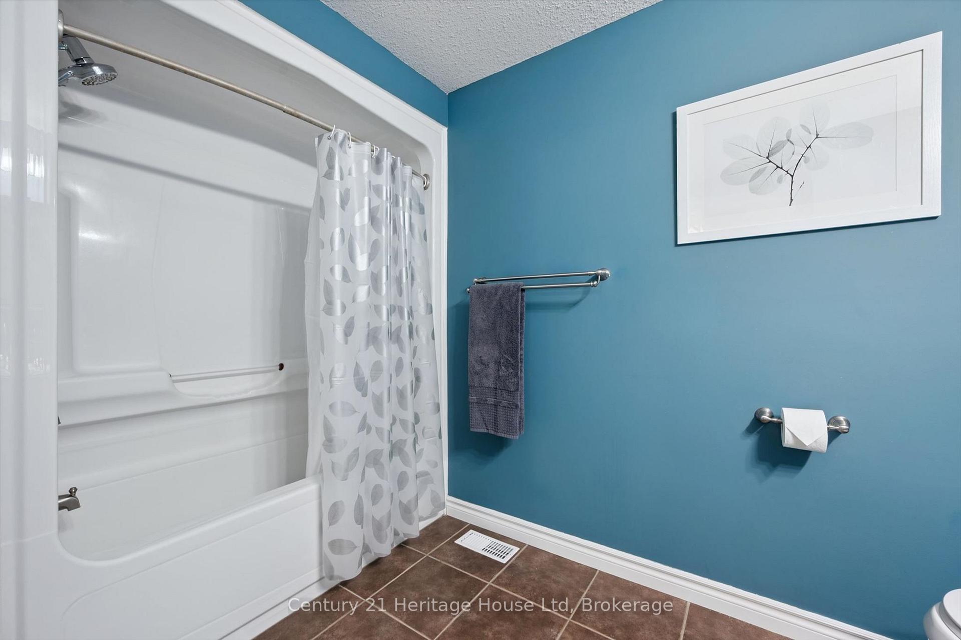 Photo 29 of 94 Milson Crescent, Guelph, Kortright Hills — HOMEH