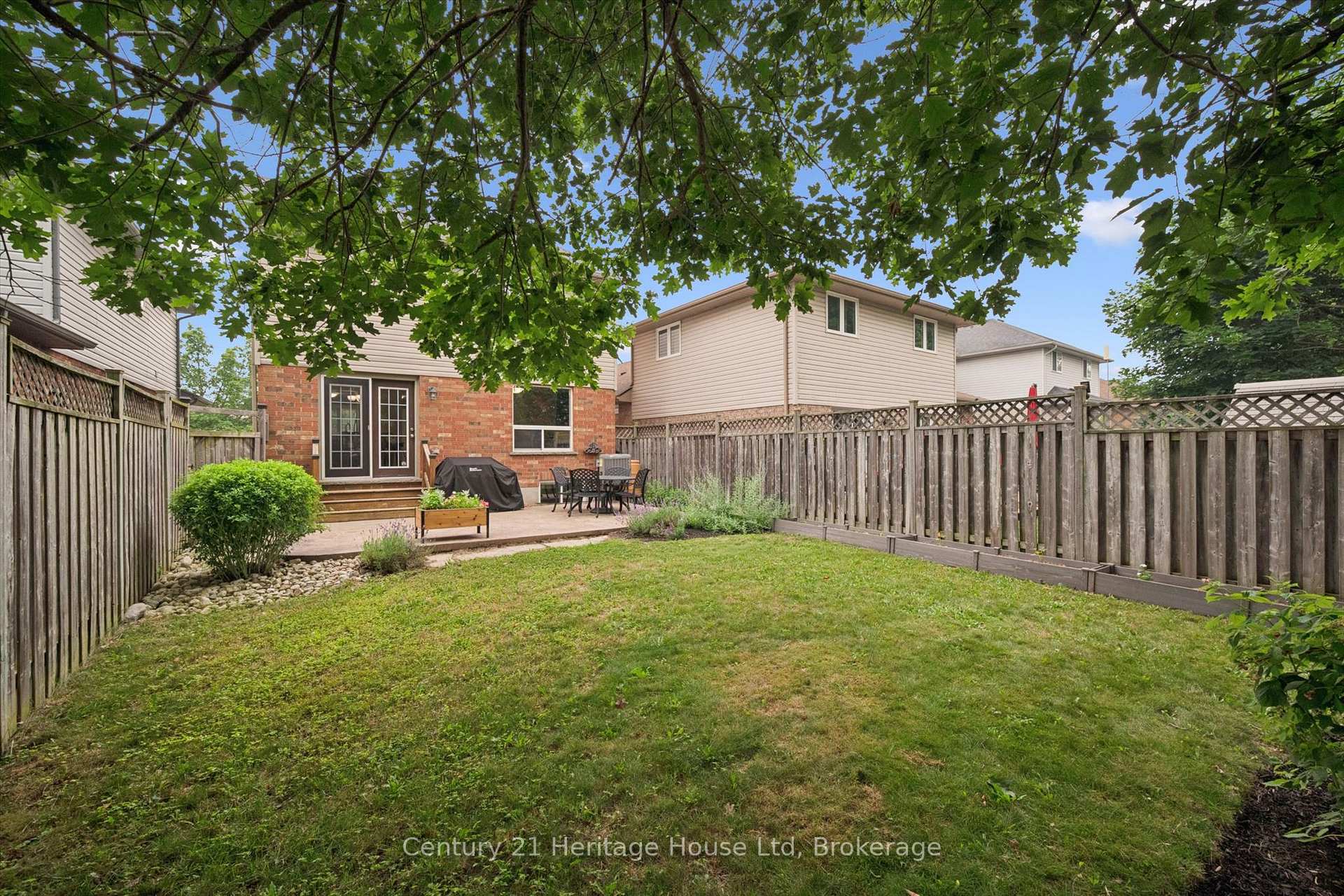 Photo 38 of 94 Milson Crescent, Guelph, Kortright Hills — HOMEH