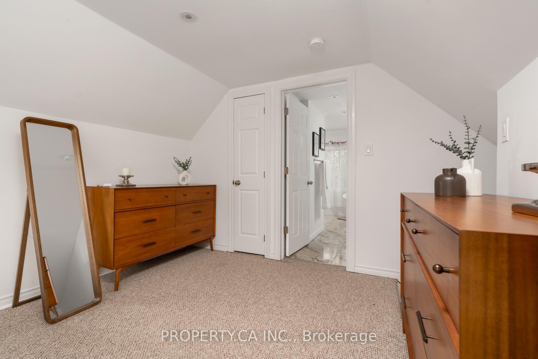 Photo 15 of 108 Albertus Avenue, Toronto, Lawrence Park South — HOMEH