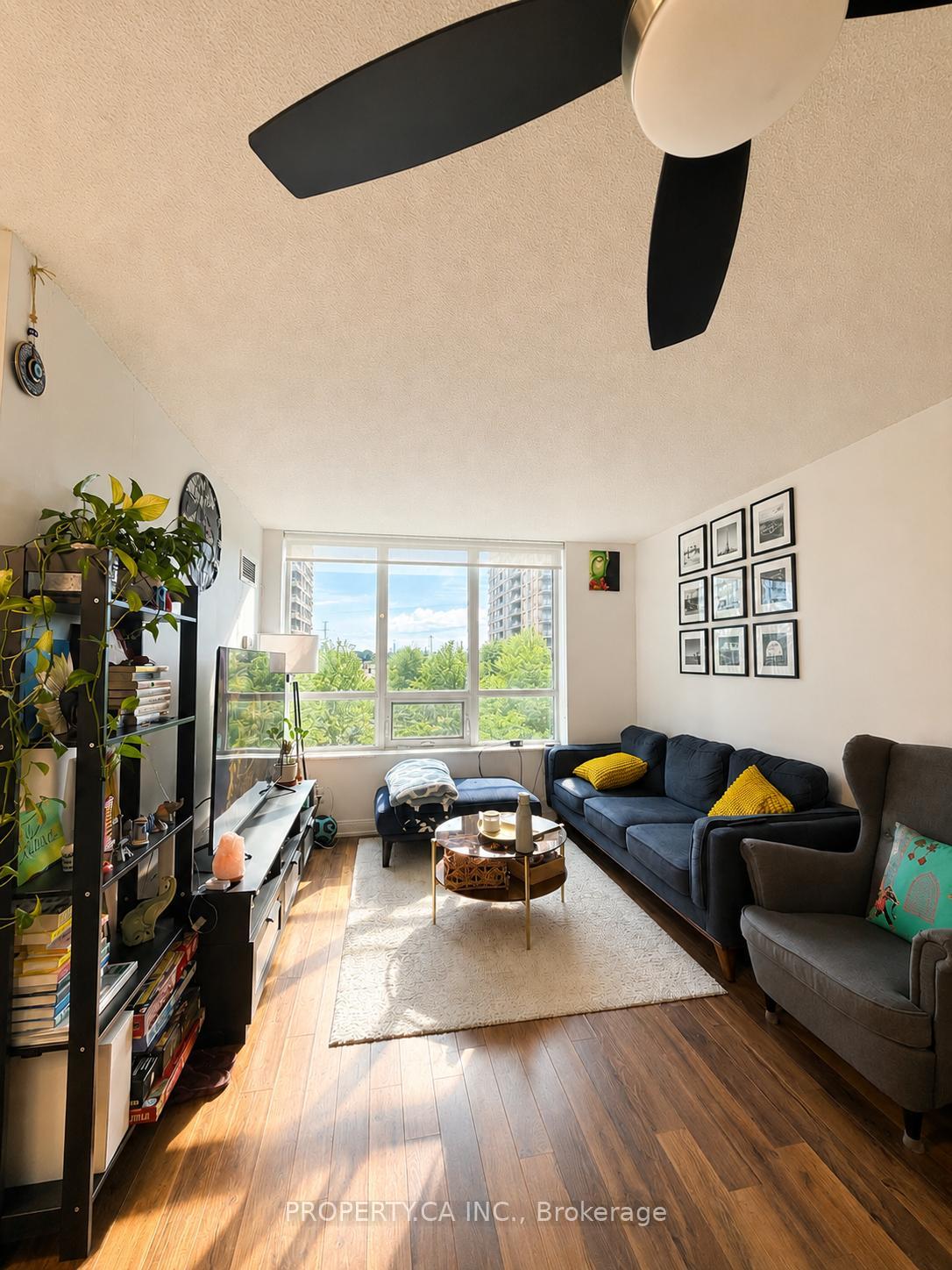 Photo 4 of Unit 556, 25 Viking Lane, Etobicoke, Islington-City Centre West — HOMEH