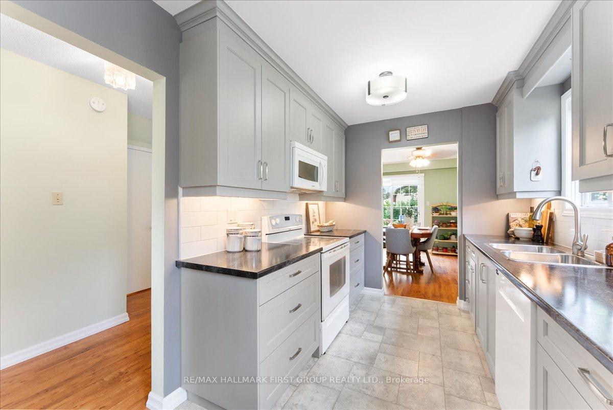 Photo 19 of 100 Martin Road, Clarington, Bowmanville — HOMEH