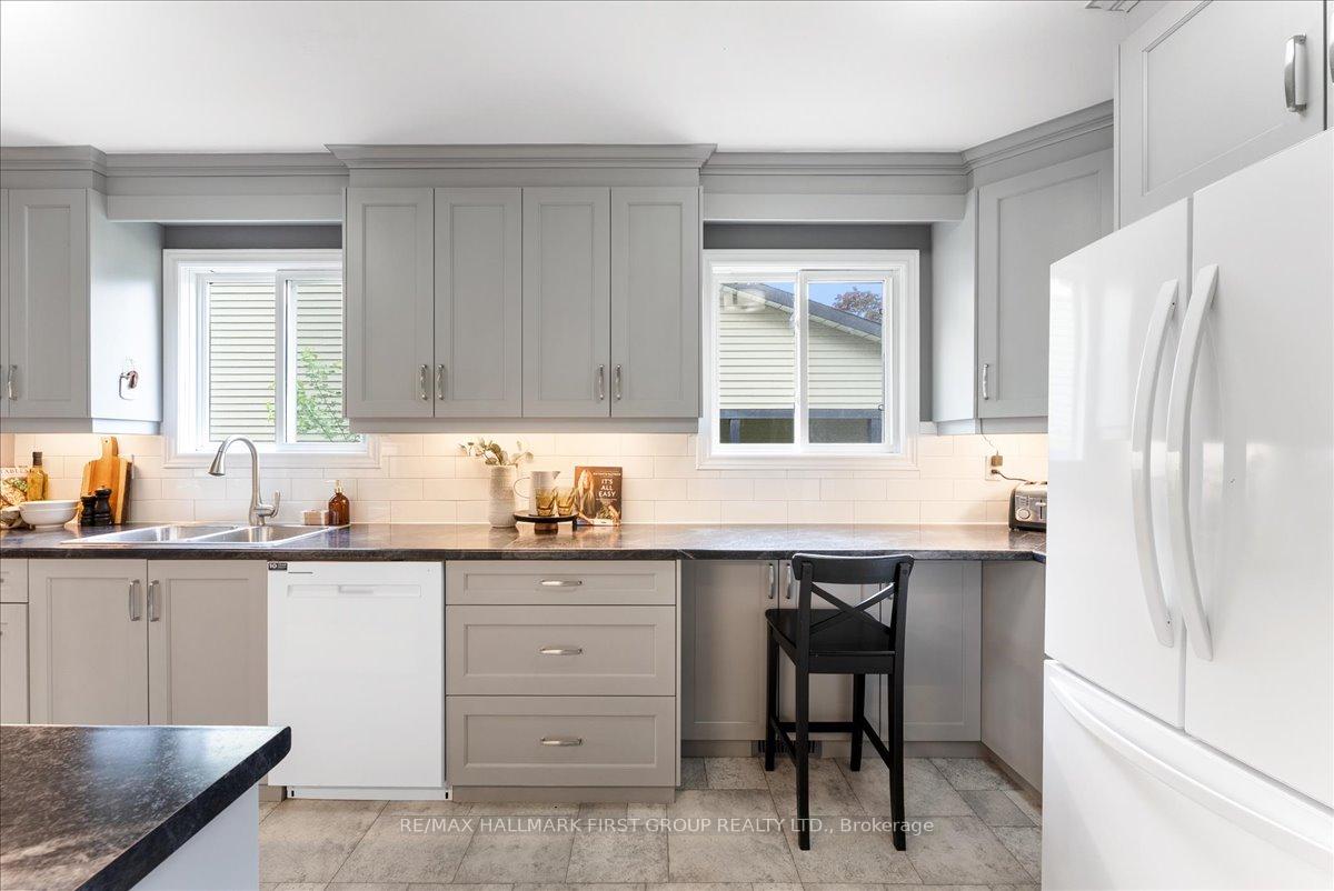 Photo 22 of 100 Martin Road, Clarington, Bowmanville — HOMEH