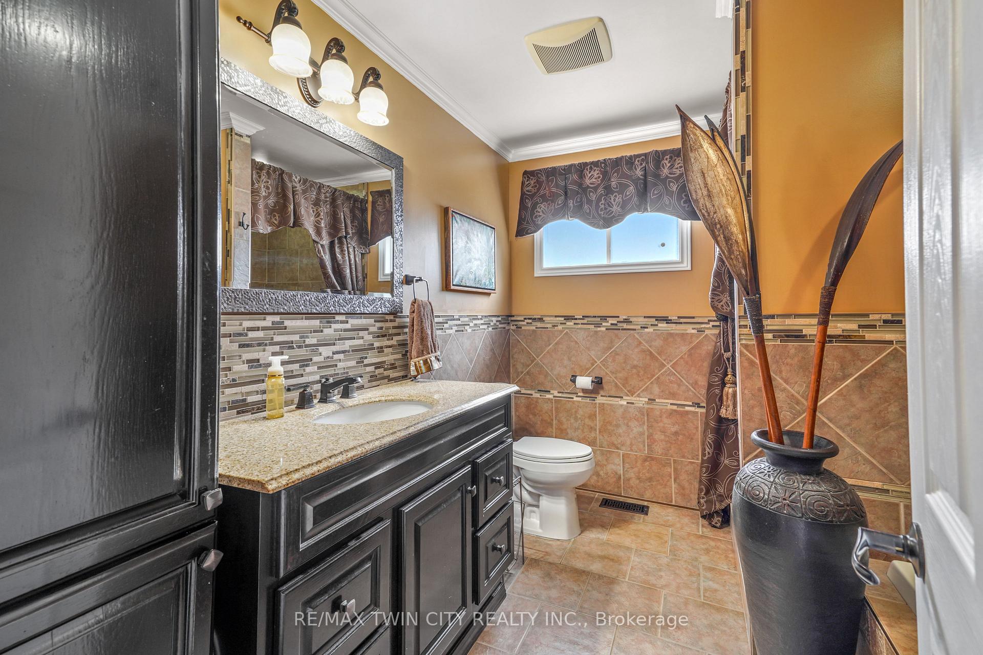 Photo 17 of 14 Thistledown Drive, Brantford, Myrtleville North — HOMEH