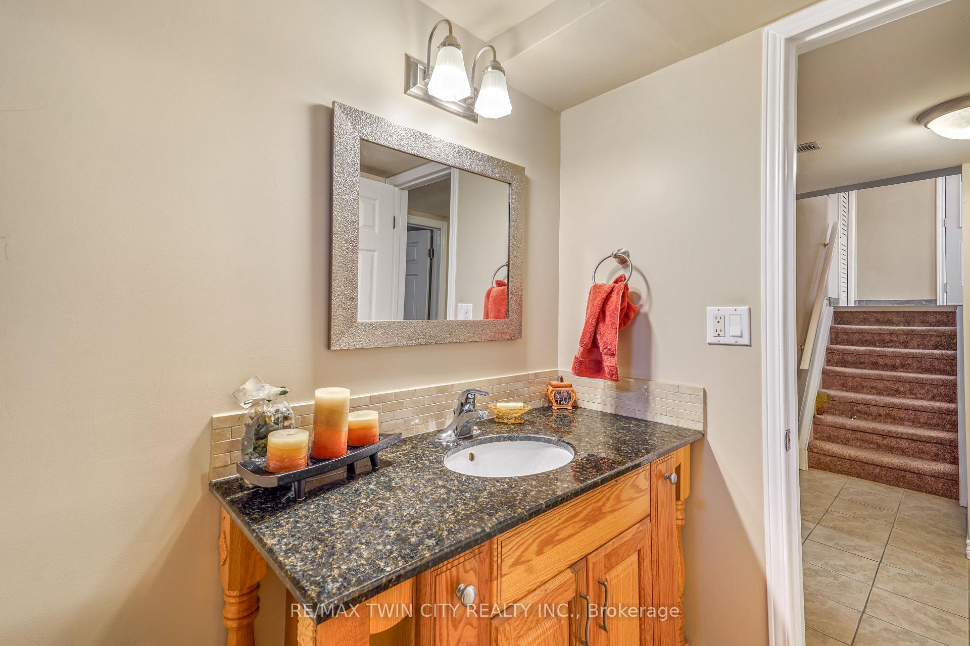 Photo 31 of 14 Thistledown Drive, Brantford, Myrtleville North — HOMEH